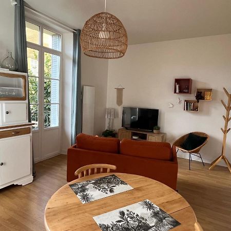 Appartement Calme Avec Balcons & Vue Sur Thermes Vichy Exterior foto